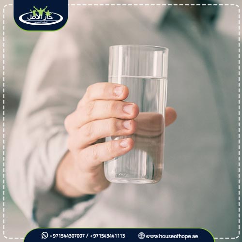 هل السوائل تساعد في تنظيف الجسم من الكريستال ميث